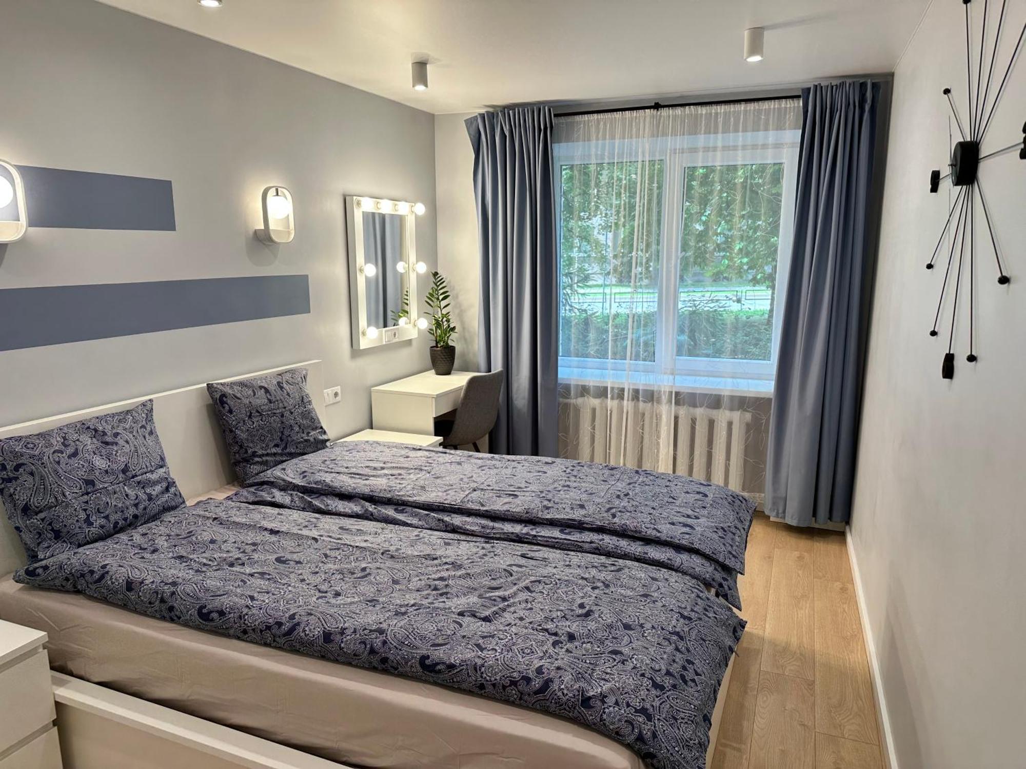 Parkside Escape: Stylish 1-Br Appartement Riga Buitenkant foto